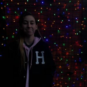 Meet your Posher, Hailey